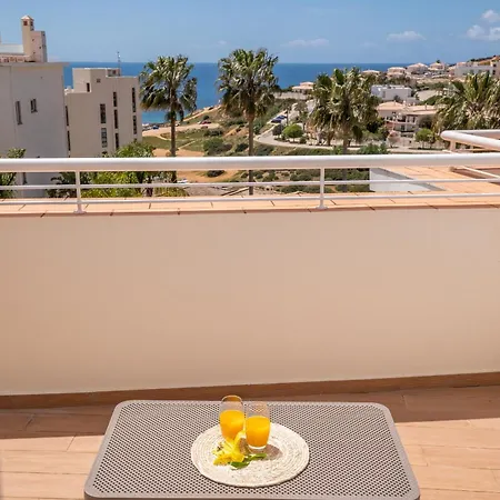Ocean & 3 With Pool By Homing * Lagos